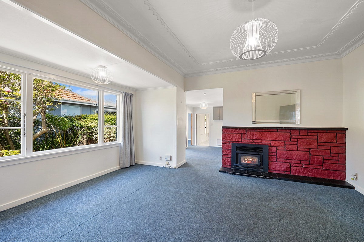 6 Turi Street, Welbourn, New Plymouth, Taranaki - Carousel 2