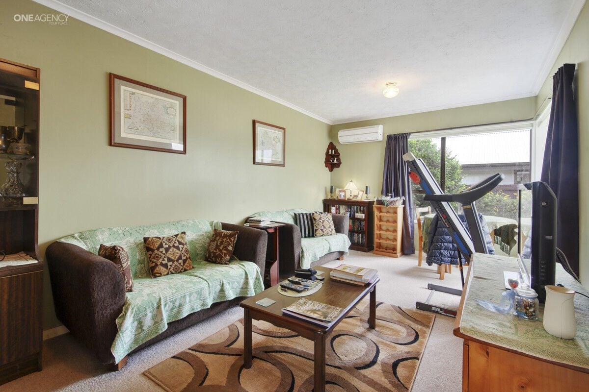 1B Sylvia Street, Parklands, Christchurch - Carousel 2