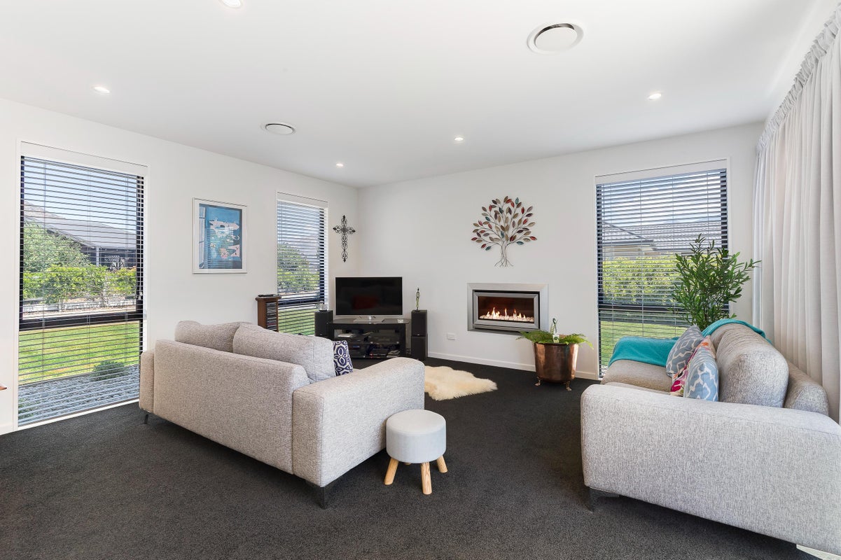 5 Judes Lane, Lower Shotover, Queenstown - Carousel 2