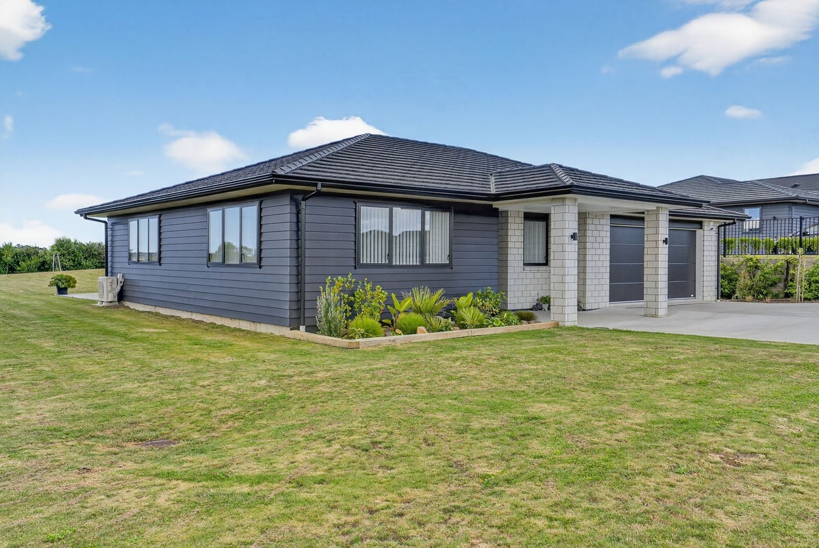 9 Membery Lane, Patumahoe, Pukekohe - Carousel 1