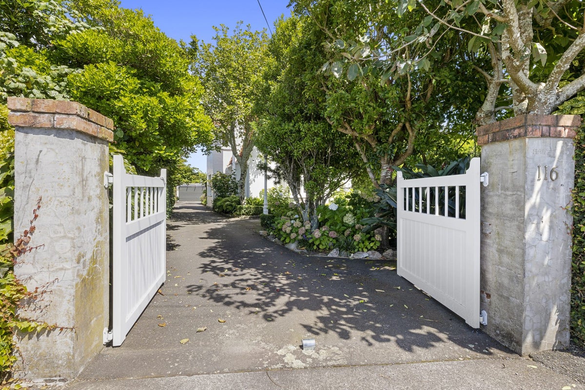 116 Carrington Street, Lower Vogeltown, New Plymouth - Carousel 18