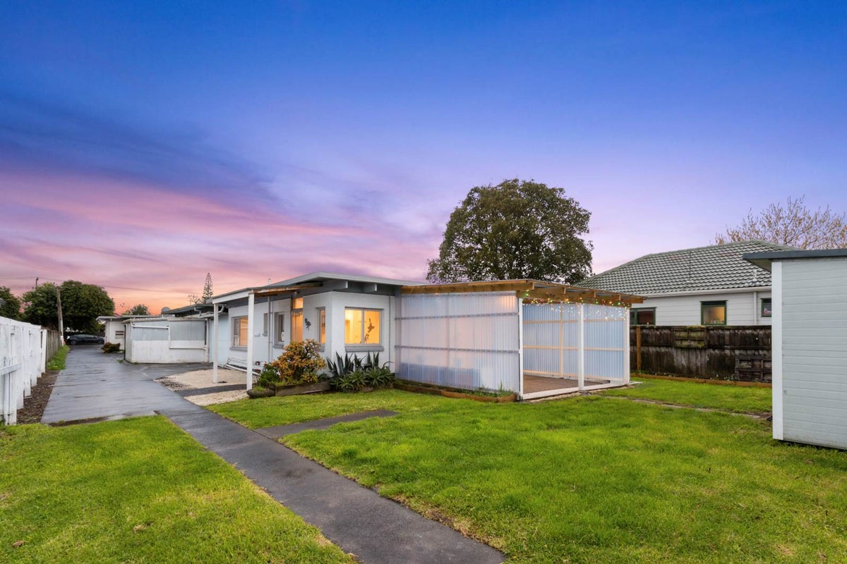 3/32 Canal Road, Avondale, Auckland - Carousel 2