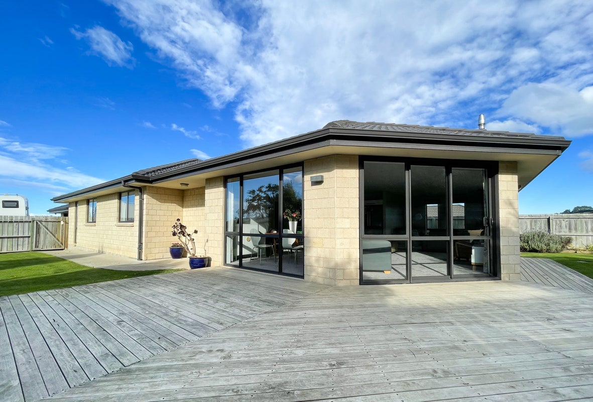 5 Kempthorne Place, Wakari, Dunedin - Carousel 2