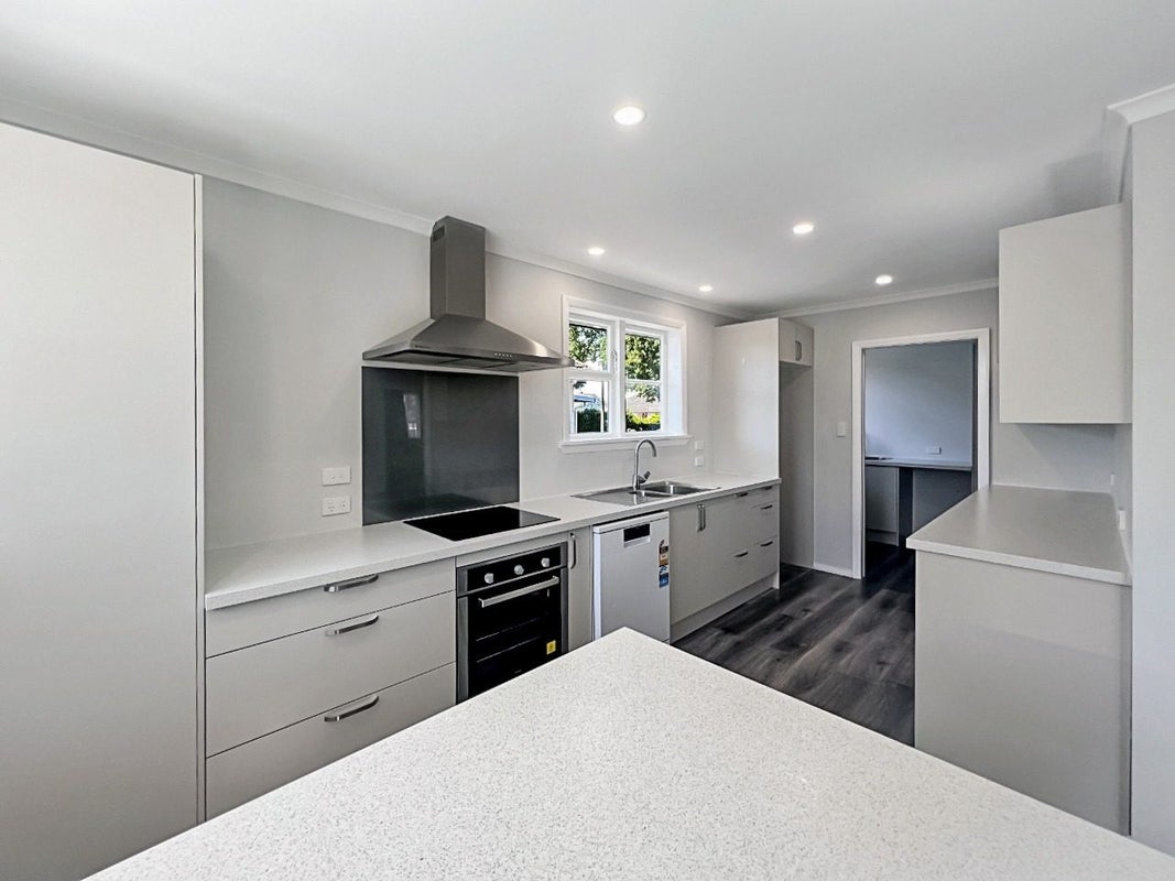 27A Seddon Street, Takaro, Palmerston North - Carousel 2