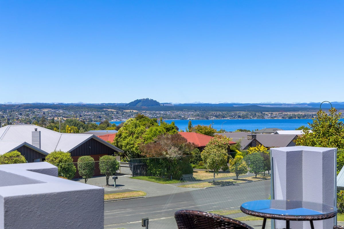 14 Punawai Place, Nukuhau, Taupo - Carousel 1