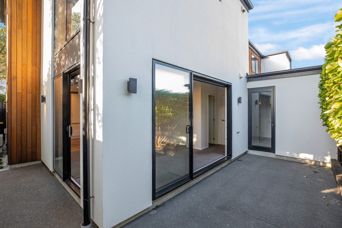 4/39 Southey Street, Sydenham, Christchurch - Carousel 12