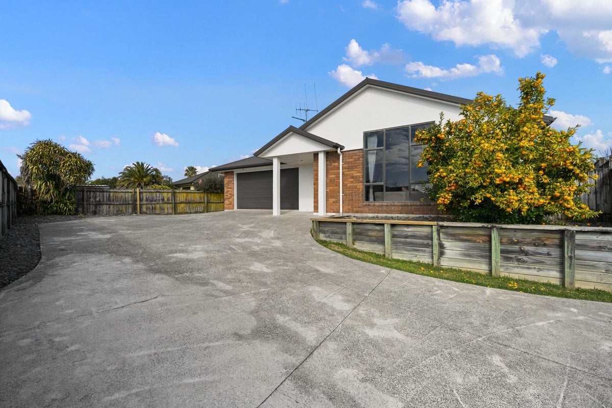 35 Tuirangi Street, Flagstaff, Hamilton, Waikato - Carousel 25