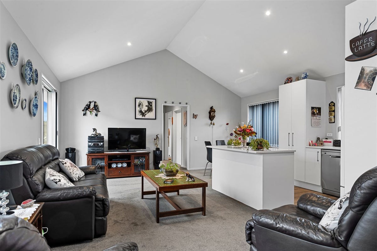 5/78 Marshland Road, Shirley, Christchurch - Carousel 2