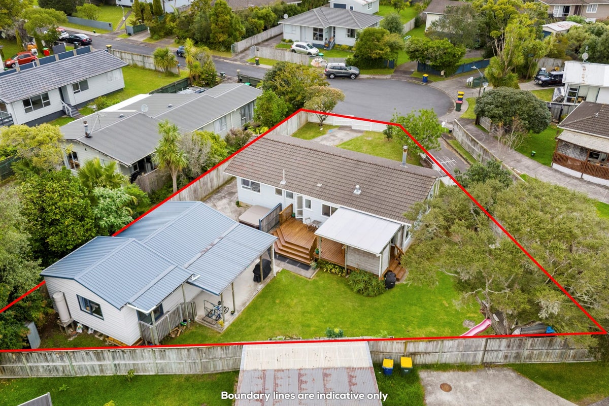 9 John F Kennedy Place, Glen Eden, Auckland - Carousel 1