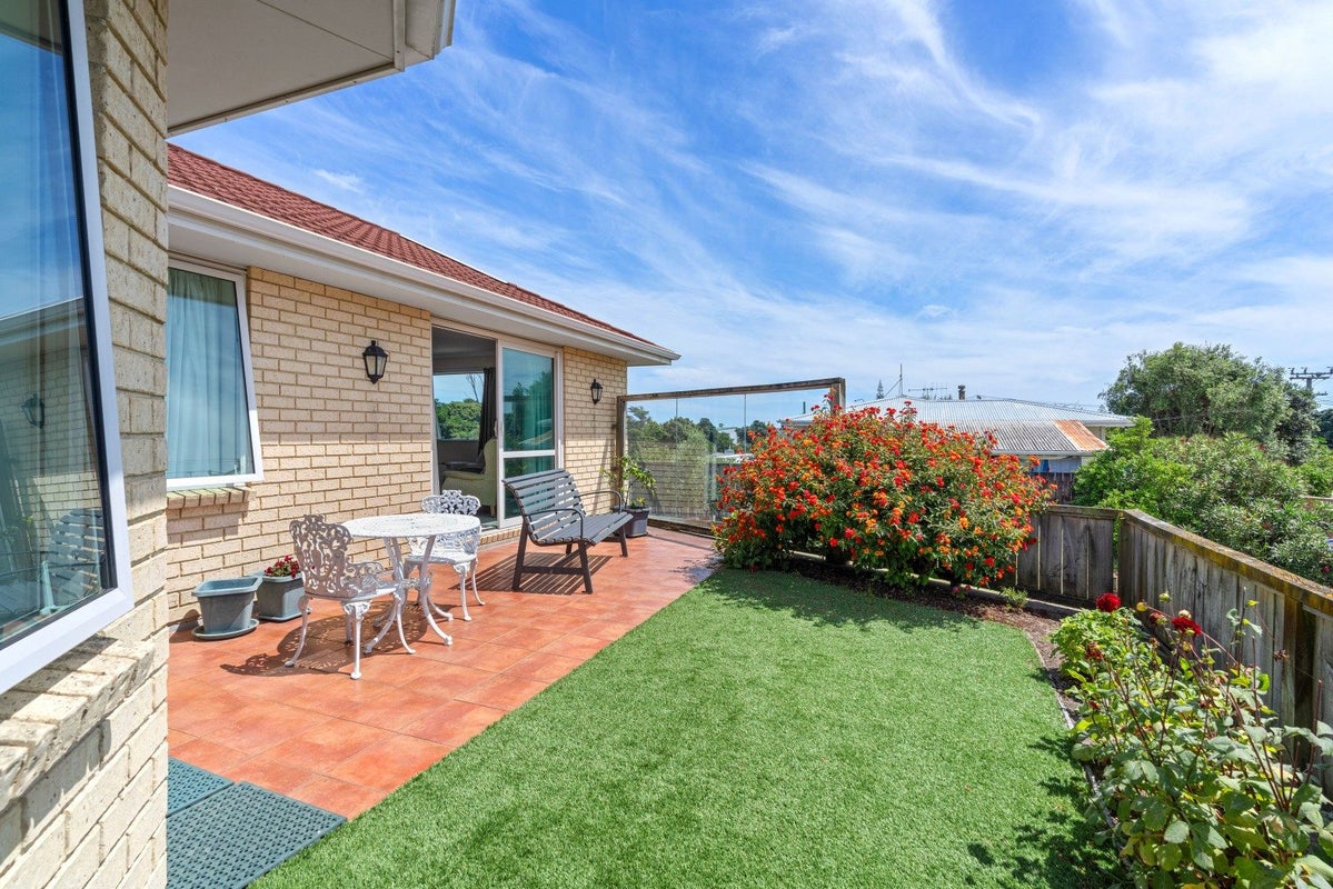 71 Tasman Road, Otaki Beach, Otaki - Carousel 1