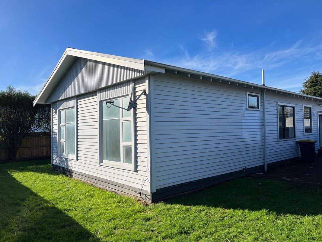 1/6 Garvins Road, Hornby, Christchurch - Carousel 2