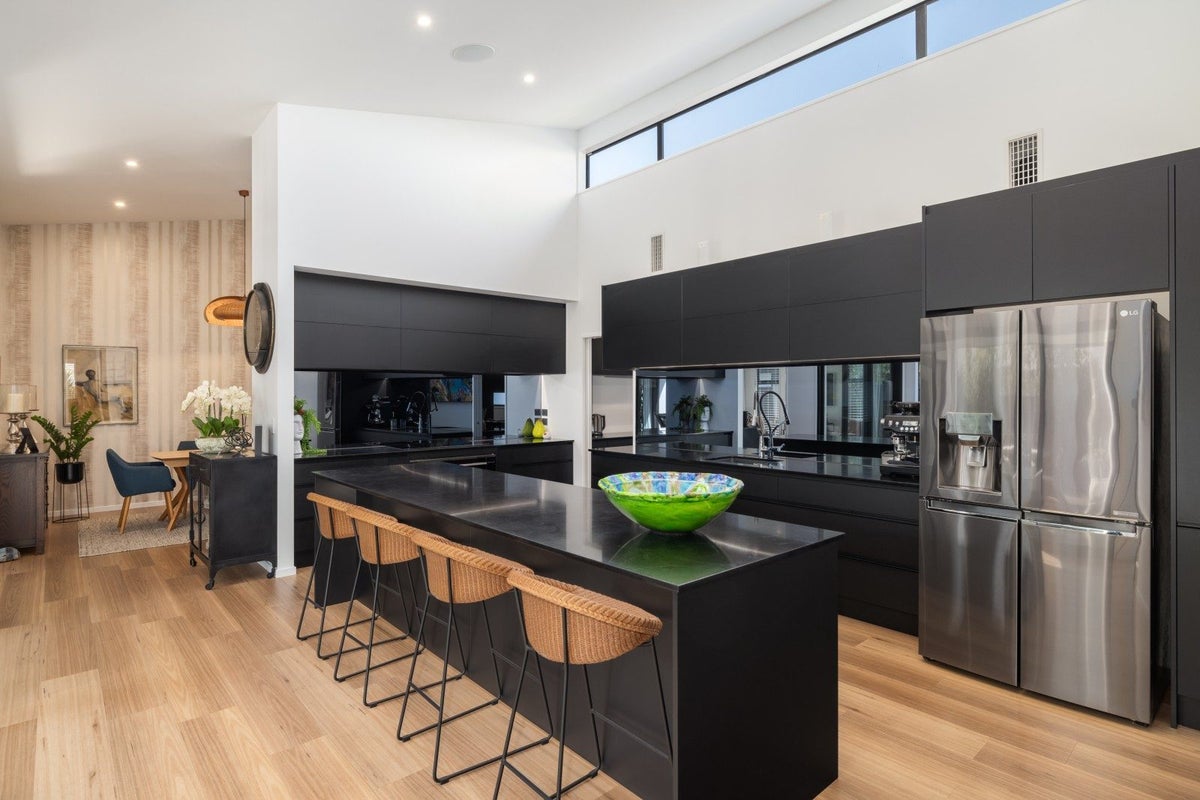 40 Cameo Grove, Marshland, Christchurch - Carousel 2