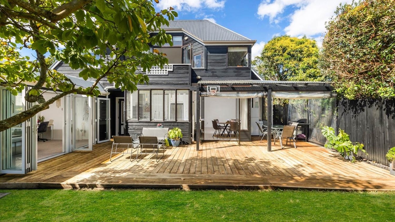 94B West End Road, Westmere, Auckland - Carousel 1