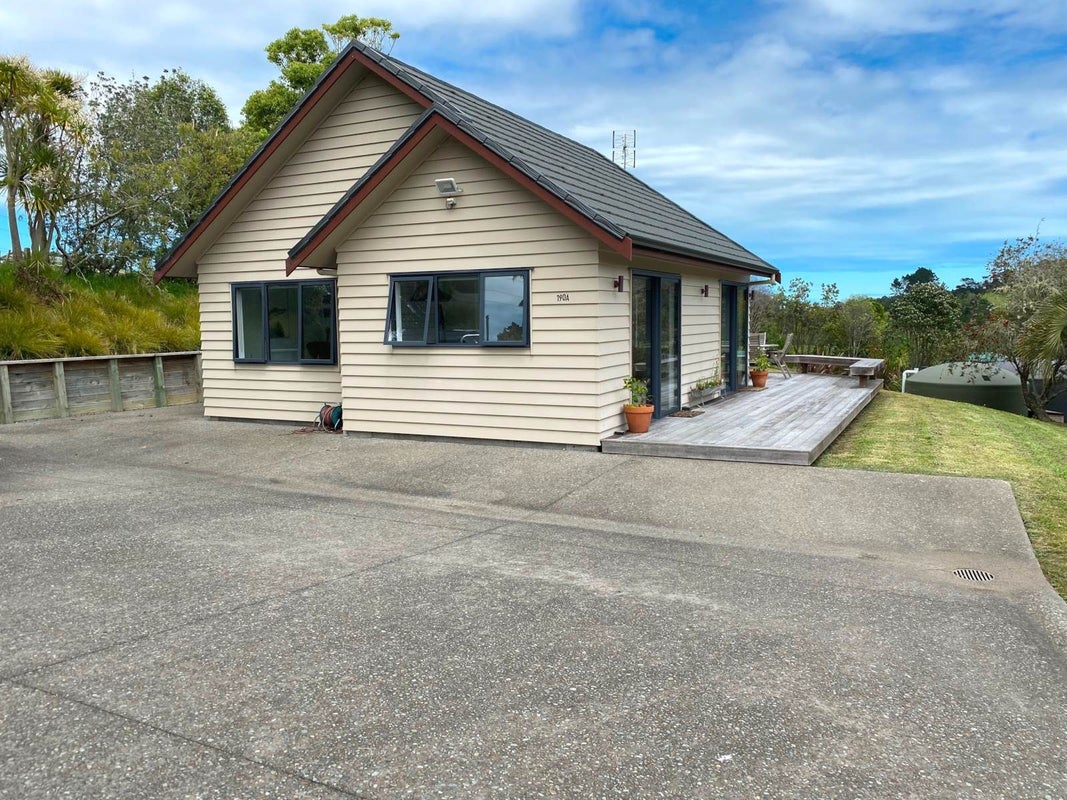 190 Paremoremo Road, Lucas Heights, Auckland - Carousel 2