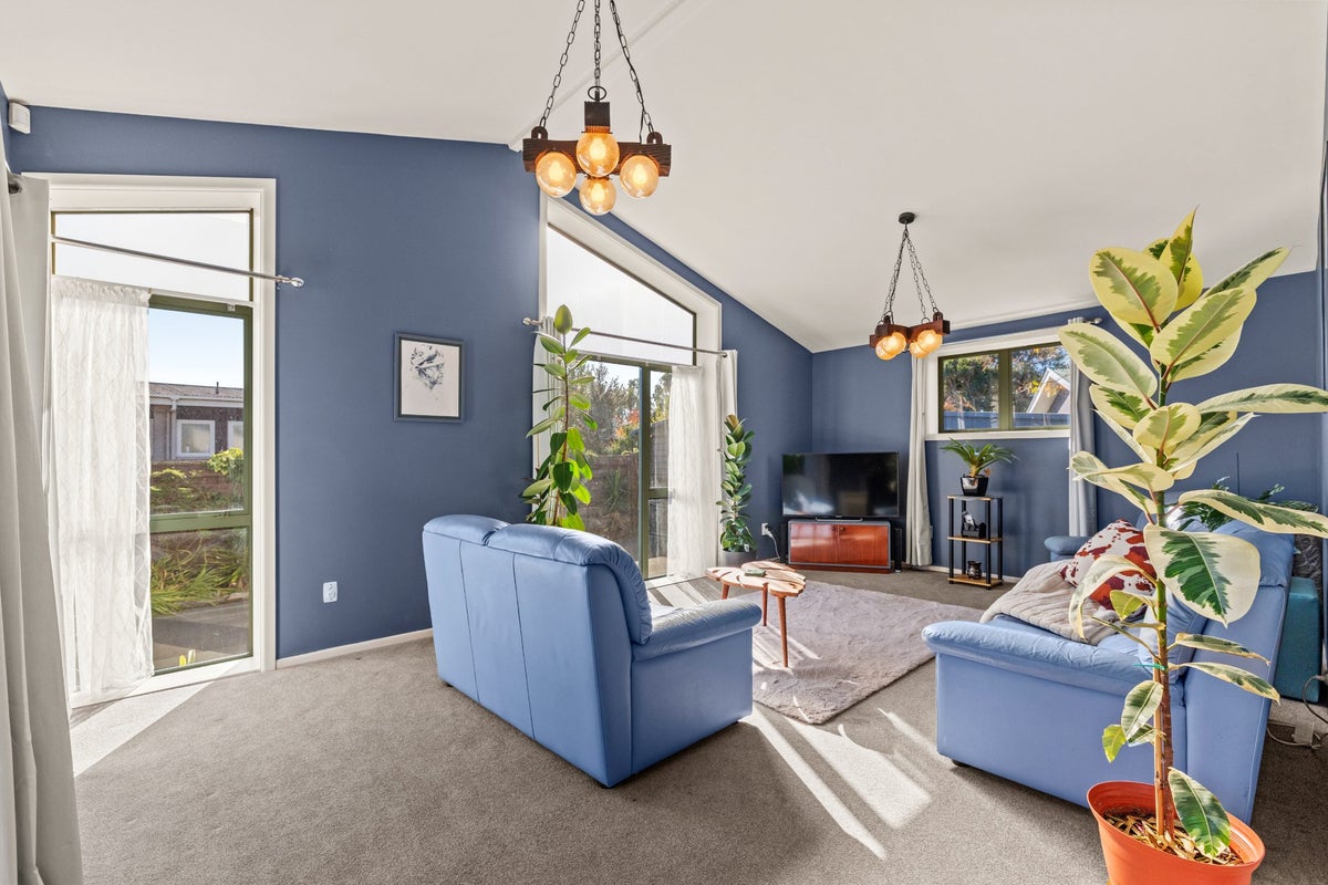 48 Orrick Crescent, Avondale, Christchurch - Carousel 2
