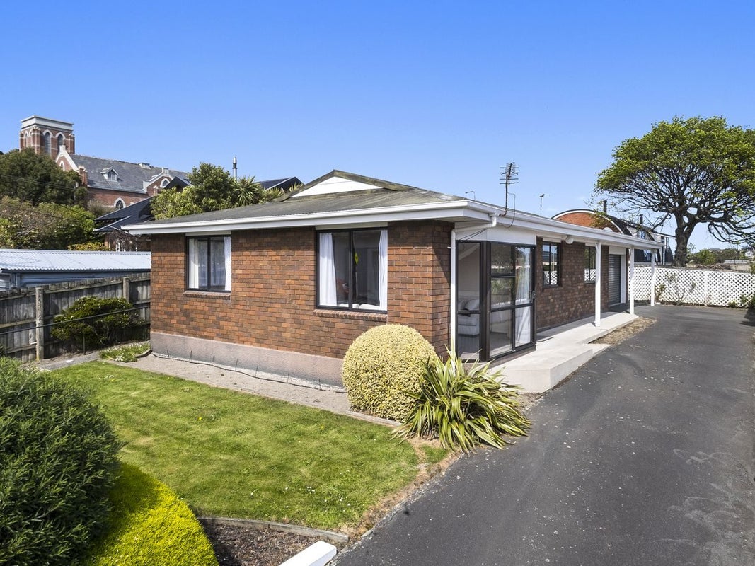 68 Silverton Street, Andersons Bay, Dunedin - Carousel 1