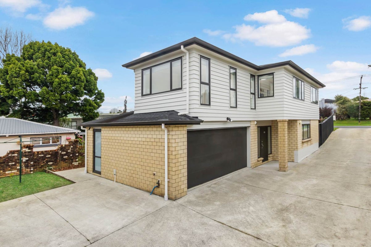 37 Nikau Street, New Lynn, Auckland - Carousel 2