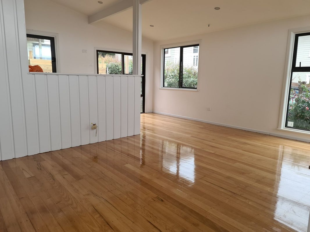 13 Wylie Avenue, Sunnynook, Auckland - Carousel 2