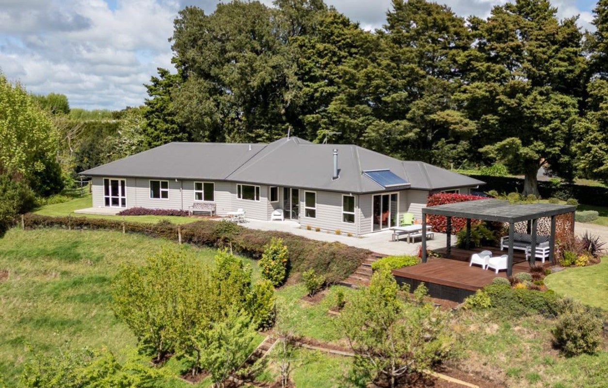 447 Parklands Road, Rotoorangi, Te Awamutu - Carousel 1