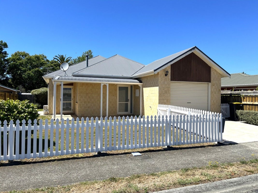 6 Timms Place, Kuripuni, Masterton - Carousel 1