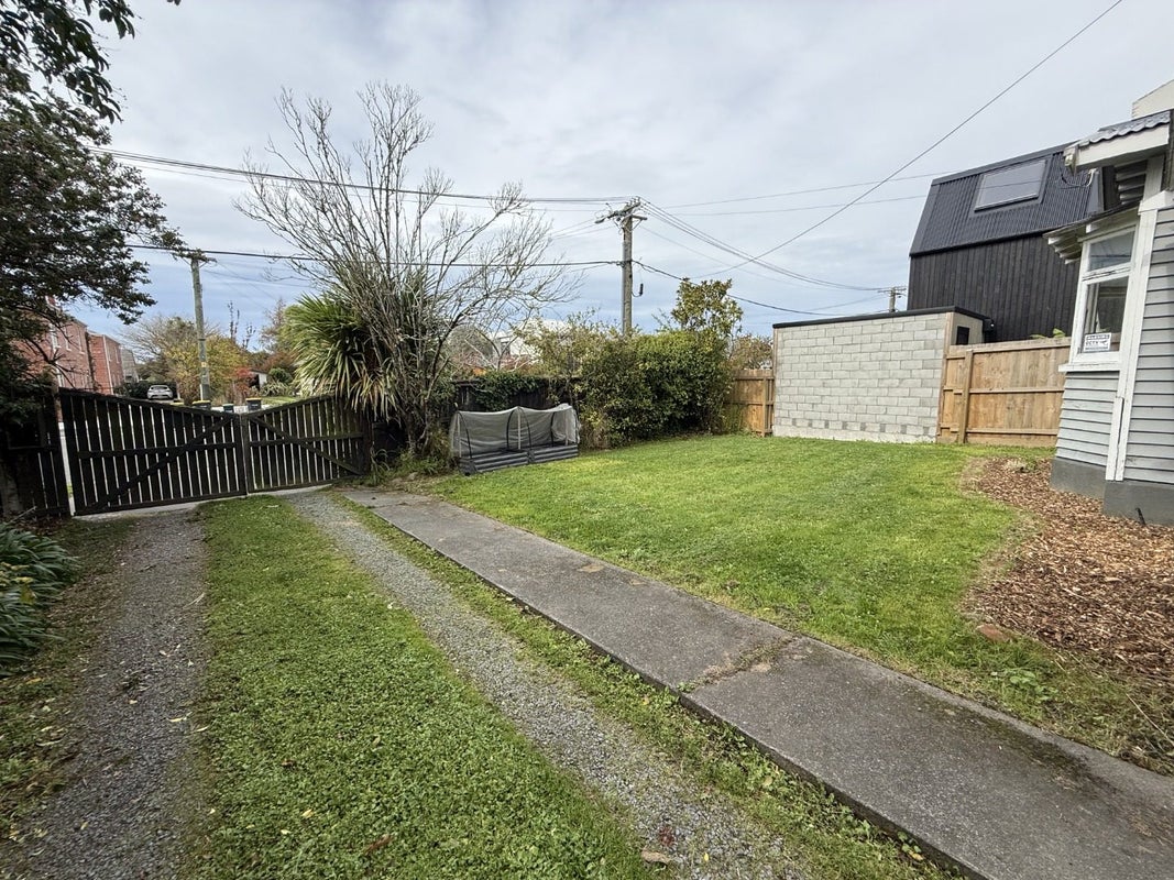 33 Allard Street, Edgeware, Christchurch - Carousel 12