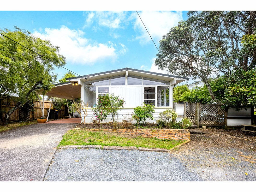 280 Glengarry Road, Glen Eden, Auckland - Carousel 2