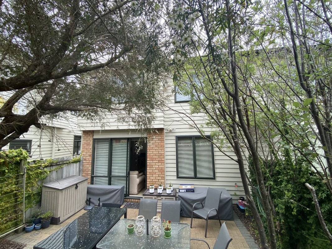 45/22 Northcross Drive, Oteha, Auckland - Carousel 1