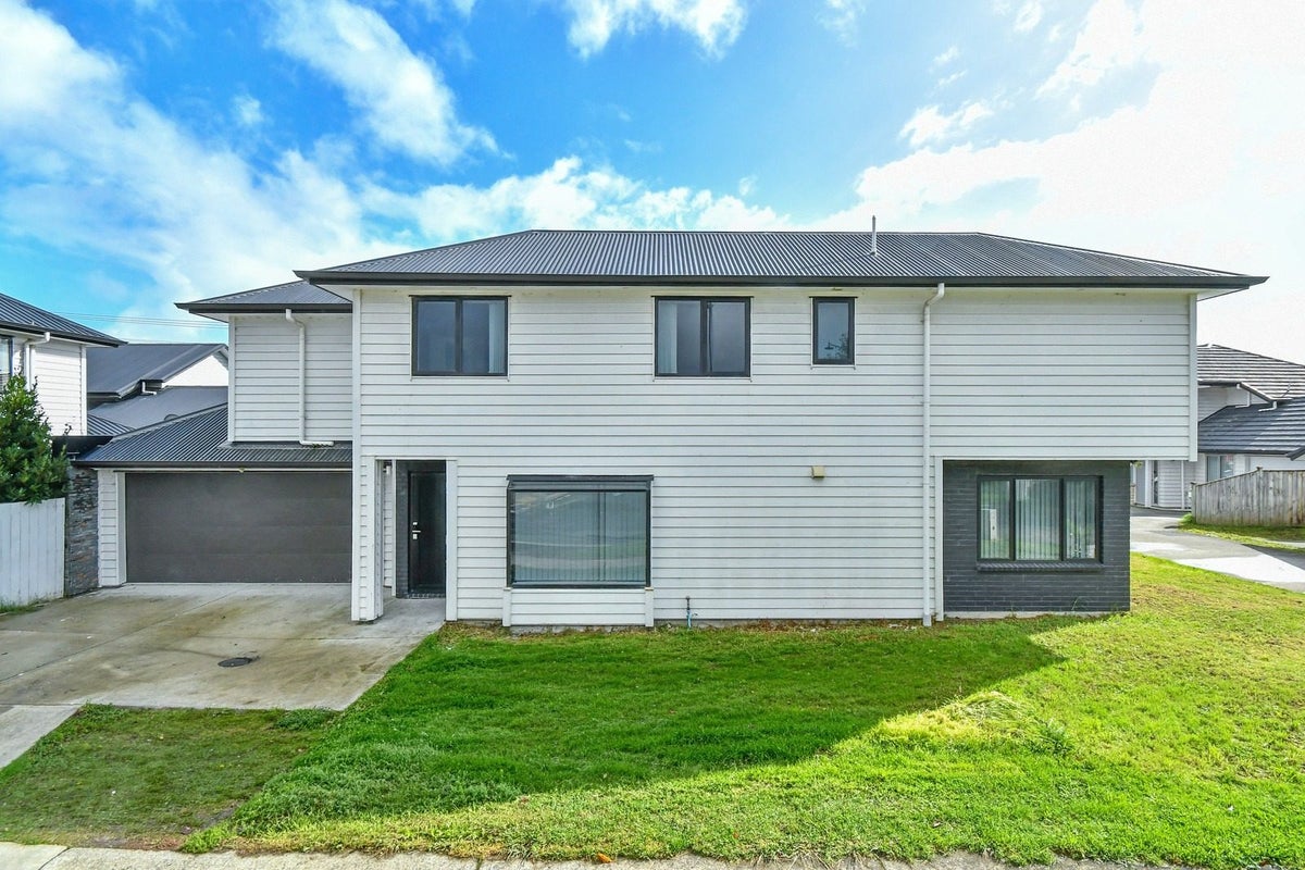 47 Matata Drive, Takanini, Auckland - Carousel 11