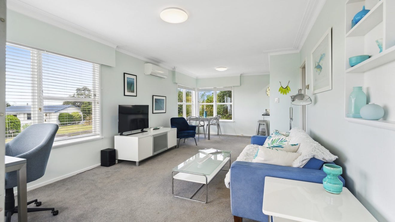 1/239 Glamorgan Drive, Torbay, Auckland - Carousel 2