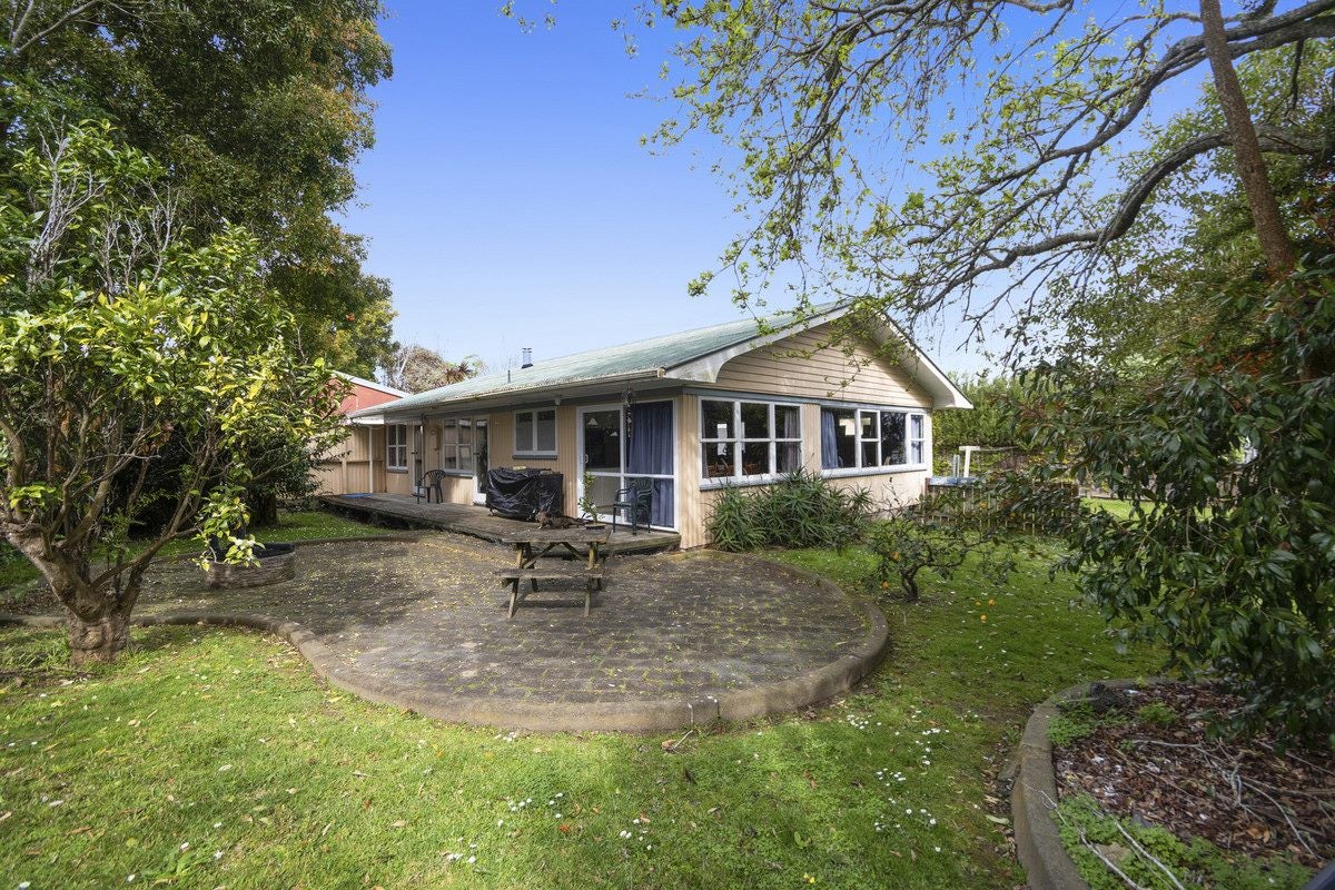 37 McInnes Road, Weymouth, Auckland - Carousel 2