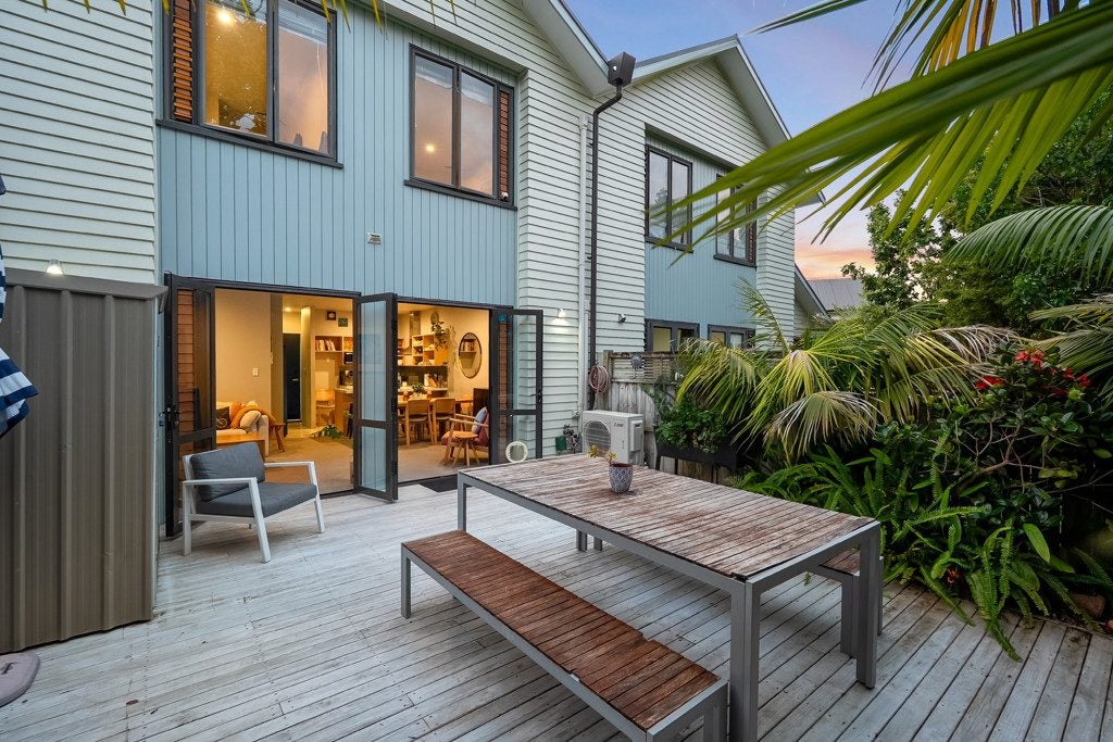 8/11 The Avenue, Albany, Auckland - Carousel 1