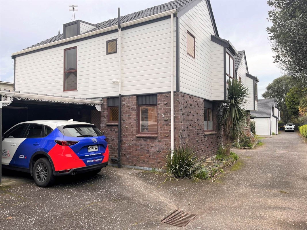 2/7 Koromiko Street, New Lynn, Auckland - Carousel 1