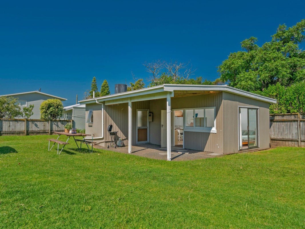 21 Dawn Avenue, Hahei, Whitianga - Carousel 2