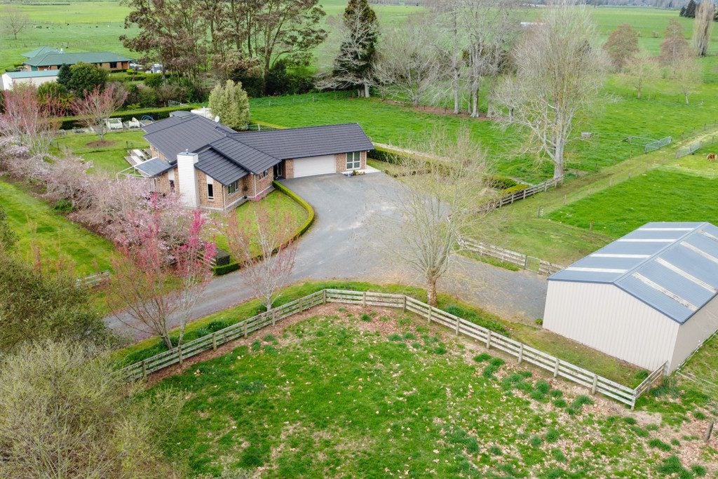 75 Robson Road, Ngahinapouri, Hamilton - Carousel 1