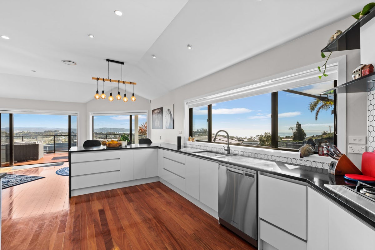 5 Ti Tree Lane, Stanmore Bay, Whangaparaoa - Carousel 2