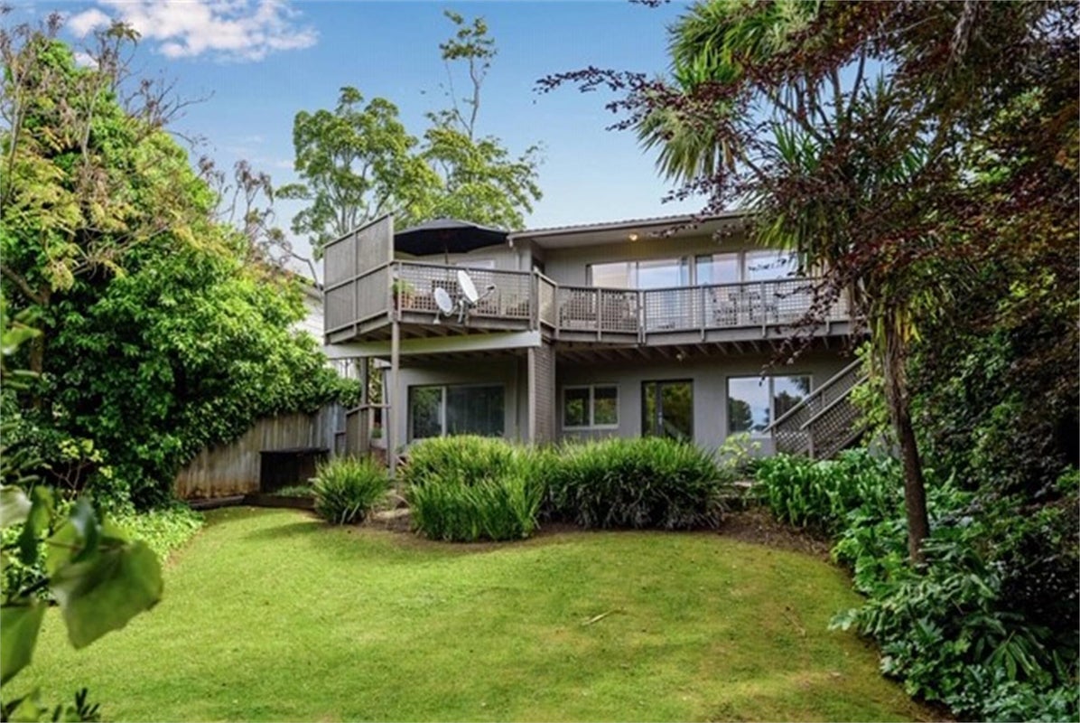 25 McMillan Place, Mellons Bay, Auckland - Carousel 1