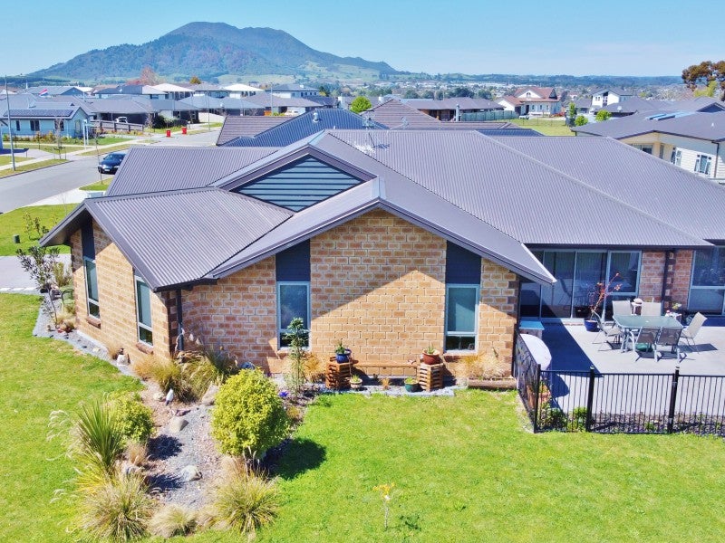 17 Huka Heights Drive, Rangatira Park, Taupo - Carousel 21