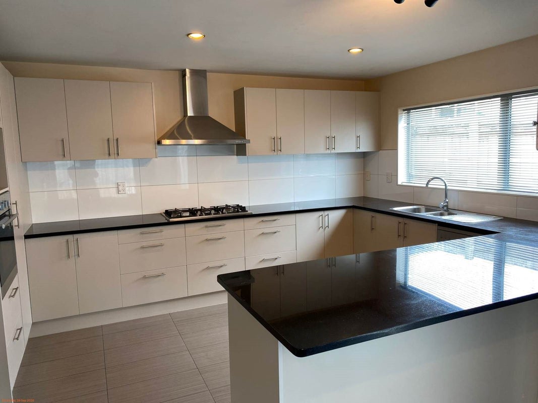 256 Bucklands Beach Road, Bucklands Beach, Auckland - Carousel 2