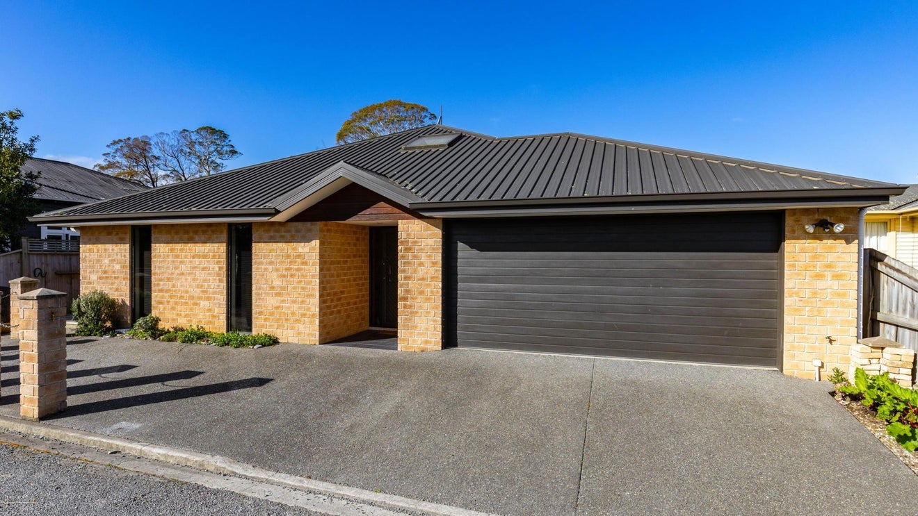 49B Park Terrace, Blenheim - Carousel 1