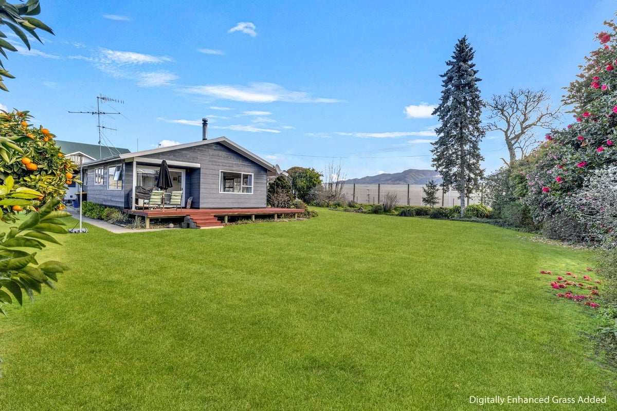 402 Main Road, Riwaka, Motueka - Carousel 1