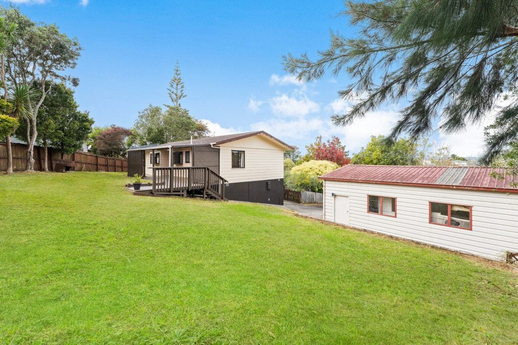 30 Alidade Place, Massey, Auckland - Carousel 1
