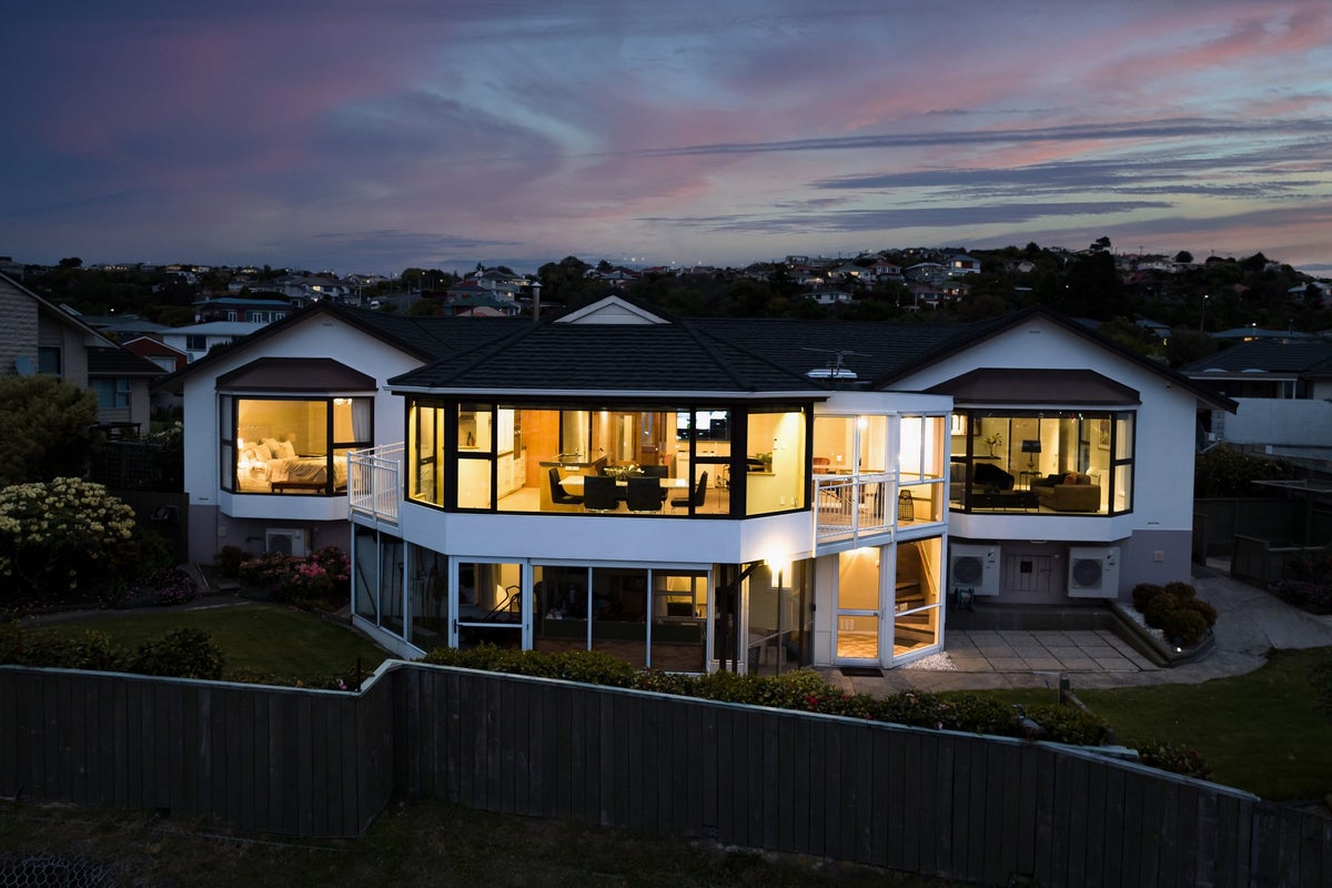 95 Easther Crescent, Kew, Dunedin - Carousel 2