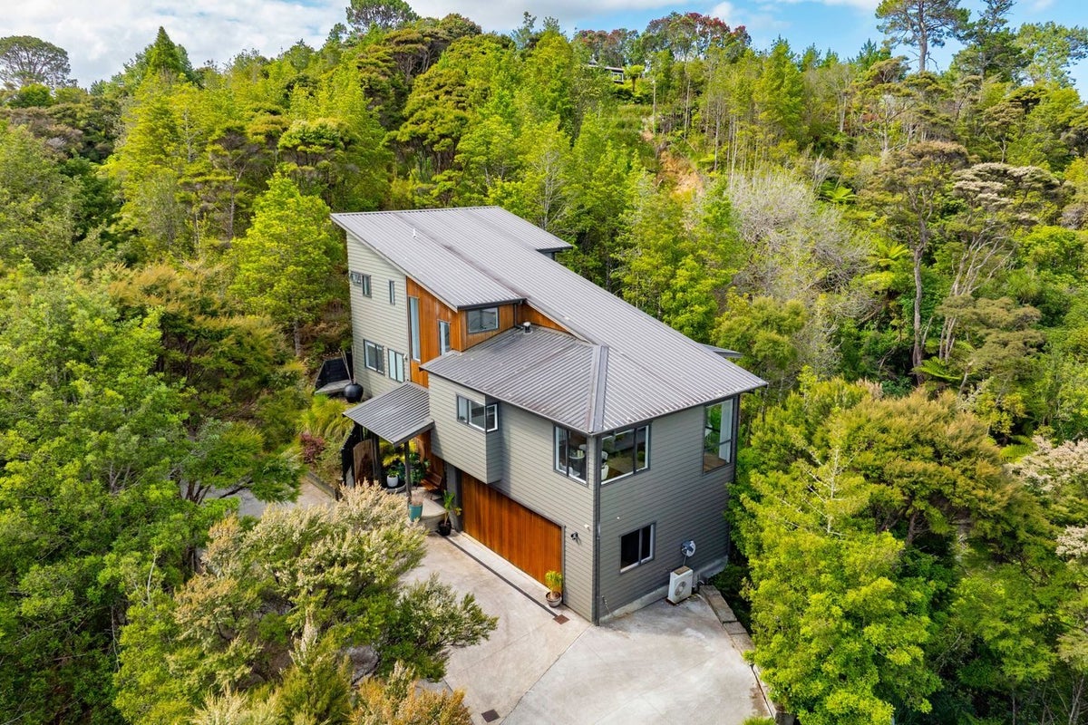 339 Ridge Road, Albany - Carousel 20
