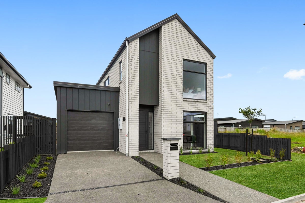 5 Ogilvie Avenue, Chartwell, Hamilton - Carousel 1