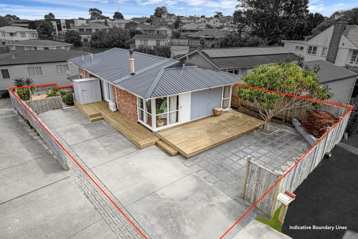 33 Andrew Road, Howick, Auckland - Carousel 31