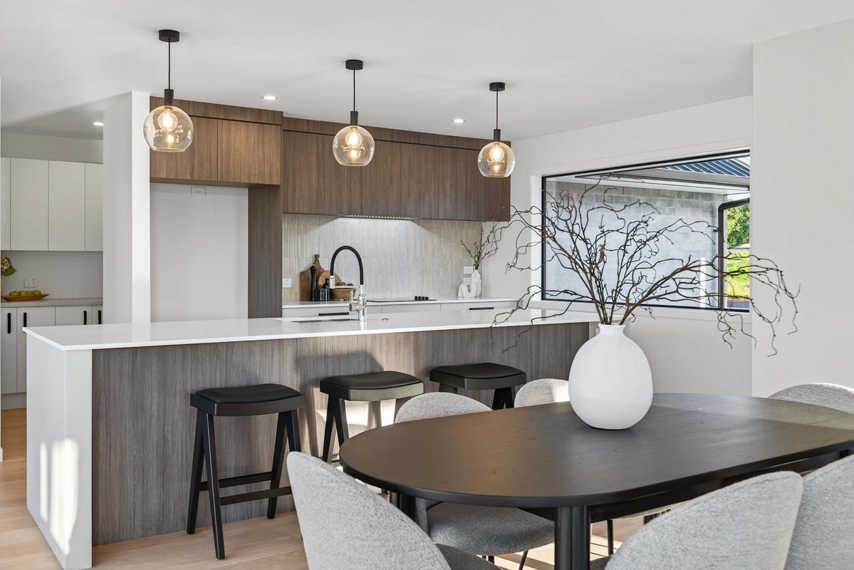 15 Silverwood Lane, Leamington, Cambridge - Carousel 2