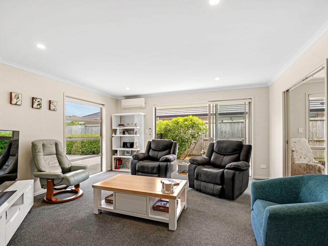 11 Cheyne Road, Pyes Pa, Tauranga - Carousel 2
