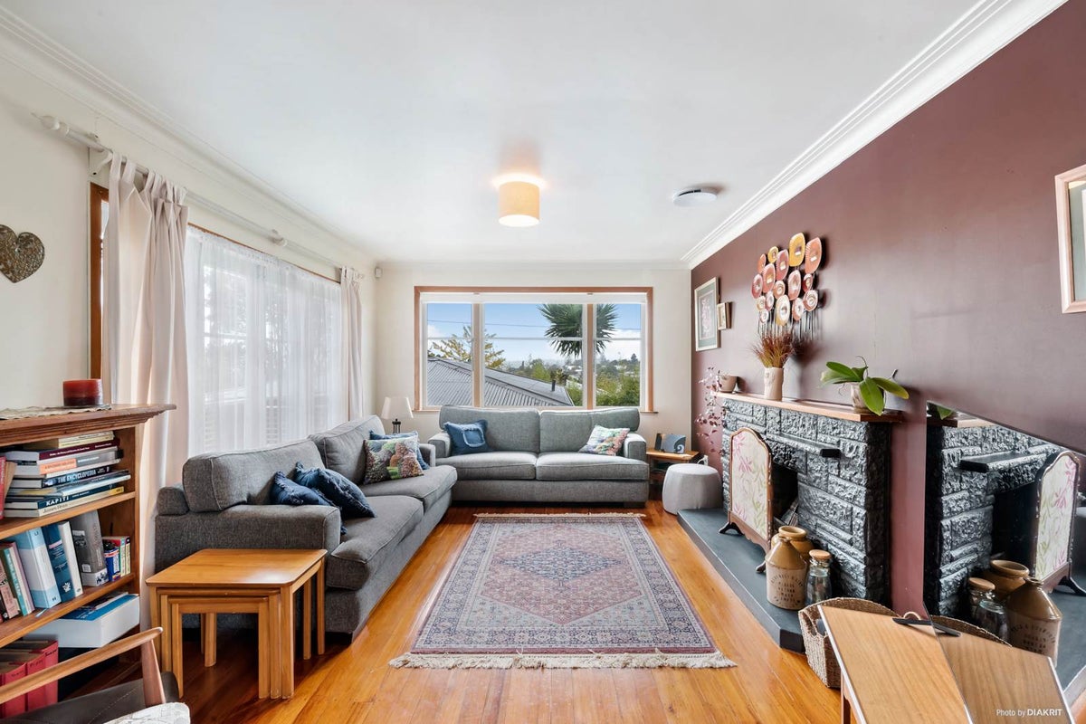 1/19 Fordham Street, Beach Haven, Auckland - Carousel 1