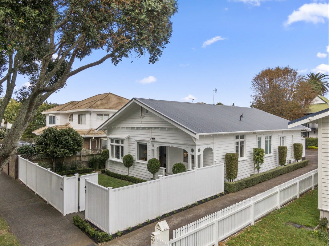 30A Rangiatea Road, Epsom, Auckland - Carousel 1