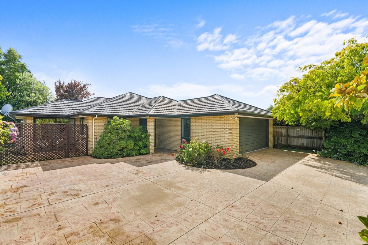 4 Lightning Close, Wigram, Christchurch - Carousel 22